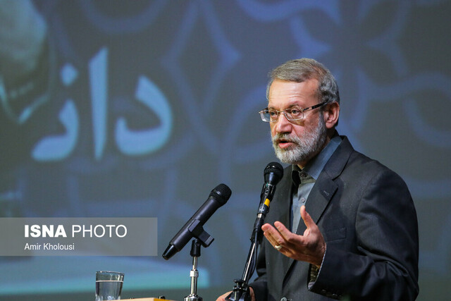 لاریجانی: تحریم‌ها صنعت کشور را فعال‌تر کرد