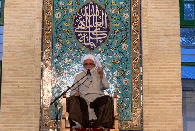 امام صادق (ع) با تربیت 4000 شاگرد و تبیین دین مکتب تشیع را نهادینه کرد