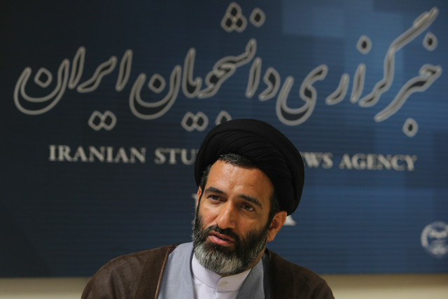 قطعه سازانی مانند “کروز” می‌خواهند سهام دولت در ایران خودرو و سایپا را بخرند