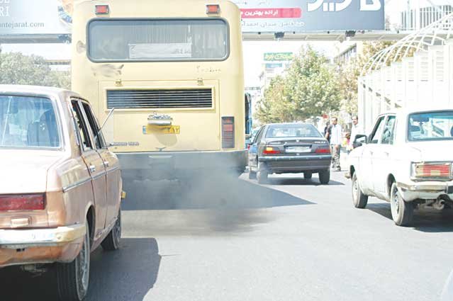 کاتالیست ناکارآمد دلیل افزایش ازن در تهران / انتقاد وزارت بهداشت از شهرداری تهران