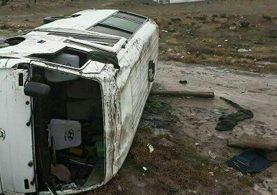 واژگونی مرگبار مینی بوس در شفت گیلان