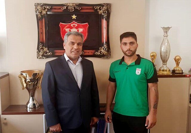 پرسپولیس دو بازیکن امید به خدمت گرفت