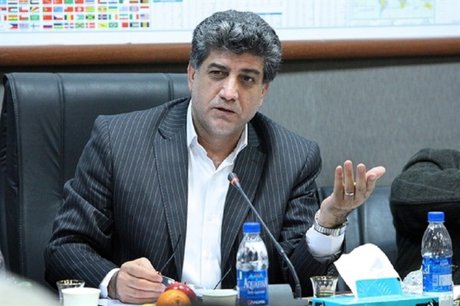 متاسفانه عمده مدیران ما از ترس واحدهای نظارتی بی‌انگیزه شده‌اند/ بانک‌ها مجرم‌ترین رکن اقتصادند