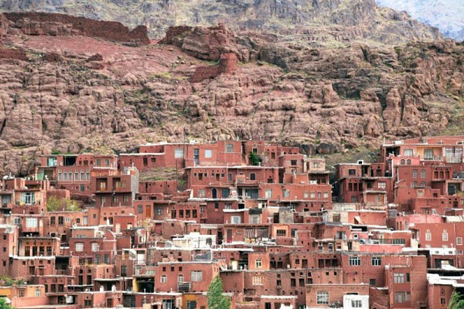 روستای ابیانه؛ تلفیقی از تاریخ و معماری
