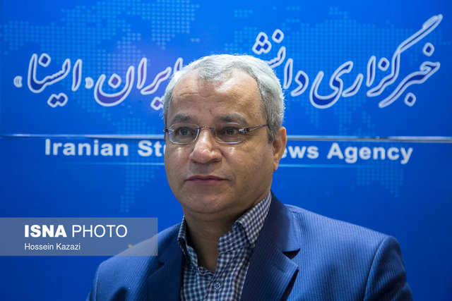 دهقان: جریان‌های داخل کشور را به اسلام‌گرا و غیر اسلام‌گرا تبدیل نکنیم