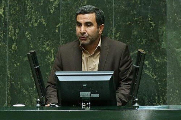 کبیری: برنامه «حاجی‌میرزایی» آرمان‌گرایانه است نه واقعی