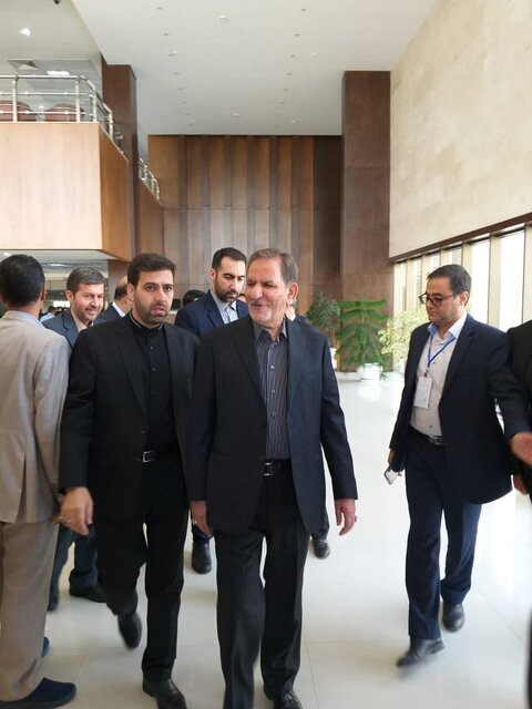 بازدید معاون اول رئیس جمهور از روند برگزاری آزمون استخدامی مشاغل آتش‌نشانی