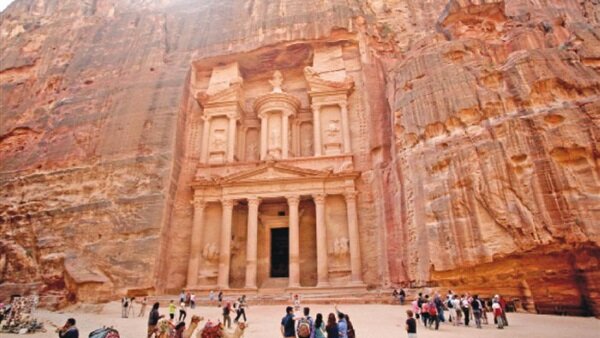 تیراندازی به اتوبوس گردشگری در شهر “پترا” اردن