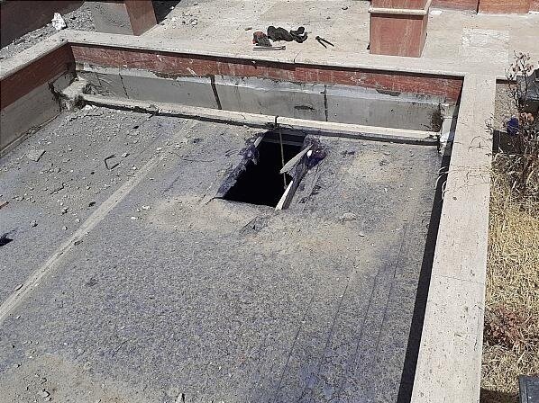 سقوط مرگبار کارگر، زمین را شکافت + عکس