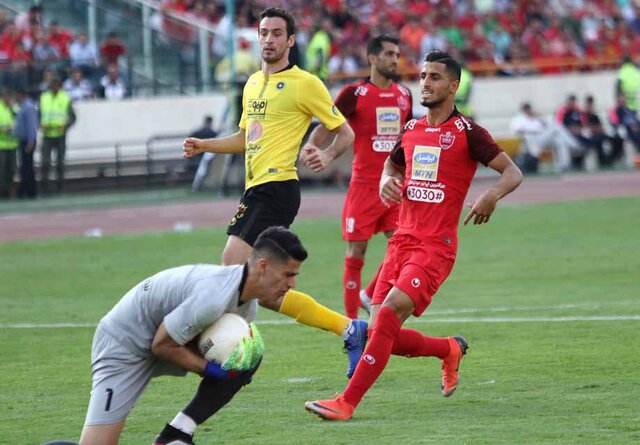 نیازمند: روز آرامی مقابل پرسپولیس داشتم