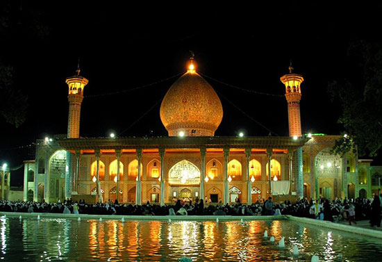 آرامگاه شاهچراغ؛ تلفیقی از هنر و مذهب