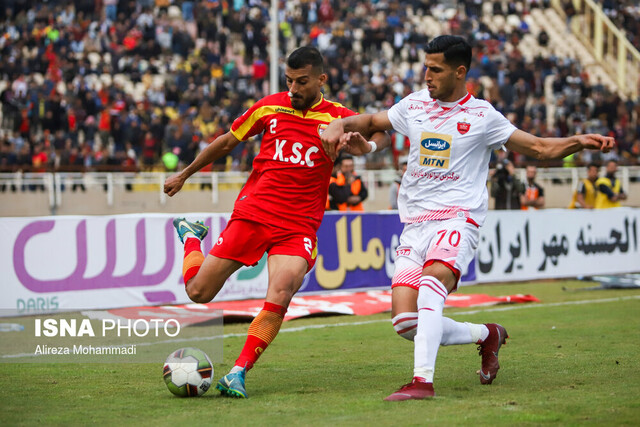 برتری یک بر صفر پرسپولیس مقابل فولاد در نیمه نخست