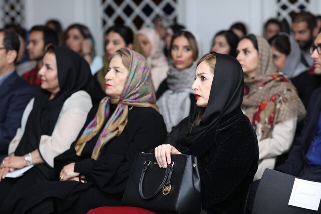 «بهترین خودمان باشیم» رونمایی شد