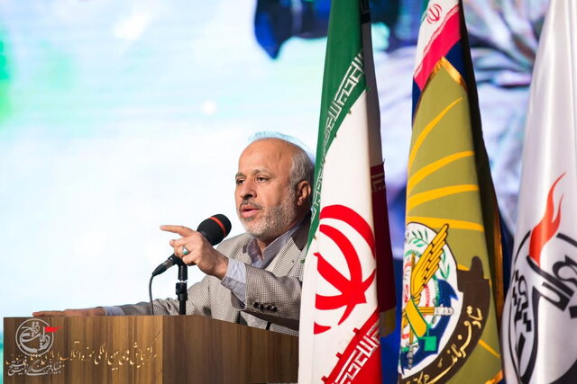 اهدای نشان رسول‌ ملاقلی‌پور هر سال به یک هنرور نوآور
