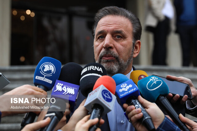 واعظی: وضعیت هوای تهران ارتباطی به کیفیت بنزین ندارد