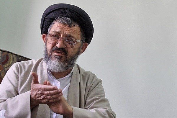 اکرمی: برخی در آزمون کرونا مردود شدند