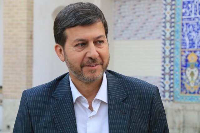 مسئولان کاری کنند که روستائیان انگیزه ای برای مهاجرت به شهر نداشته باشند