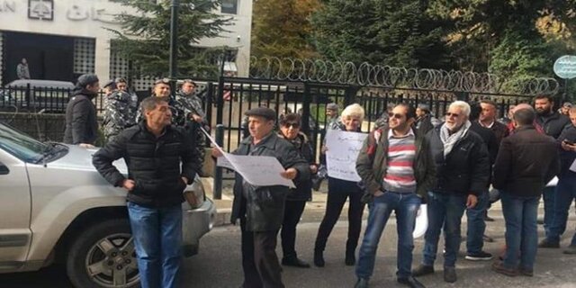 ادامه اعتراضات شهروندان لبنانی علیه عدم تشکیل دولت