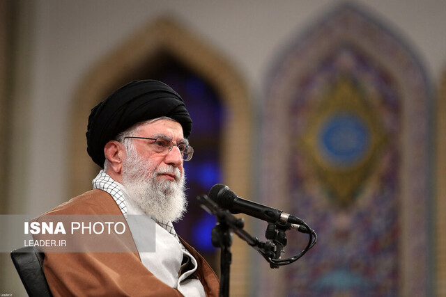 دیدار هزاران نفر از پرستاران سراسر کشور با حضرت آیت الله خامنه‌ای