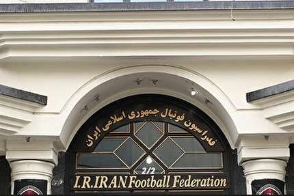 سرمربی تیم ملی قطعا ایرانی است
