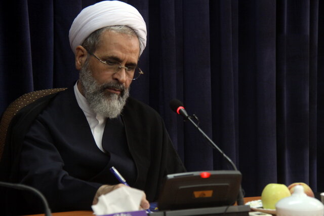 حضور گسترده طلاب برای خدمت رسانی به مردم و کادردرمانی کشور در مقابل کرونا