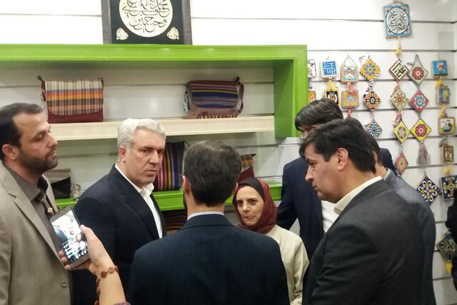 هایپرها به فروش بیشتر صنایع‌دستی کمک می‌کنند
