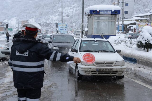 آغاز بارش برف در محورهای کوهستانی مازندران