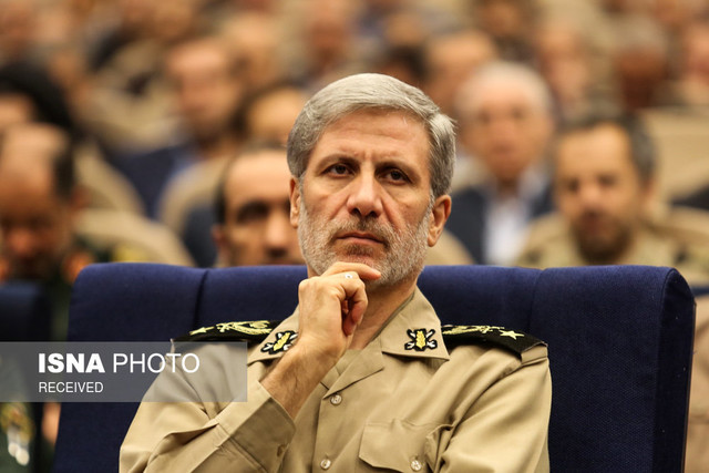 قدردانی وزیر دفاع از اقدامات جهادی ارتش در مقابله با کرونا