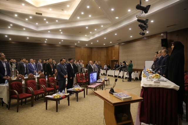 فدراسیون فوتبال؛ بهشت سرپرست‌ها! – صلح خبر