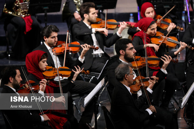 نوازندگان ارکسترهای بنیاد رودکی در پویش «در خانه بمانیم» + ویدیو
