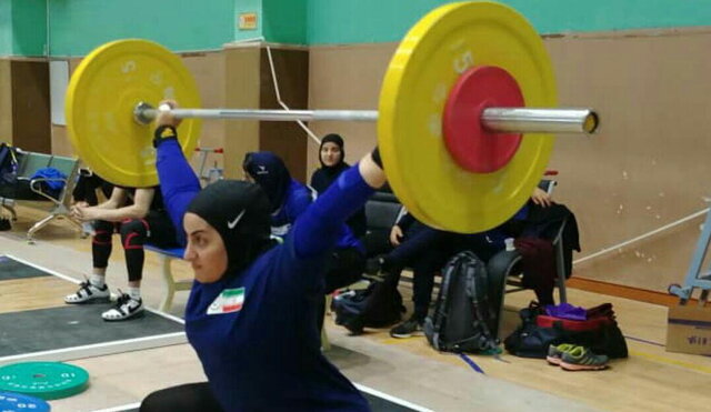 بانوی وزنه بردار ایران: حس کردم در وزنه برداری موفق تر از پرتاب دیسک هستم