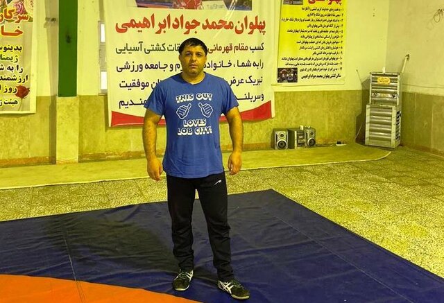 مجتبی ابراهیمی: فدراسیون سابق توجهی به مربیان کشتی نداشت/ دبیر به کار گروهی اعتقاد دارد