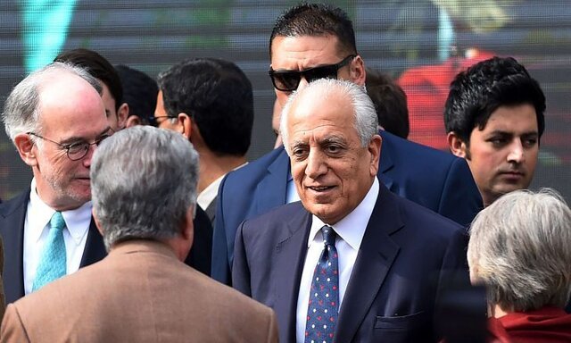 خلیل‌زاد با نگرانی ازبابت دستور حمله اشرف غنی به شبه‌نظامیان وارد کابل شد