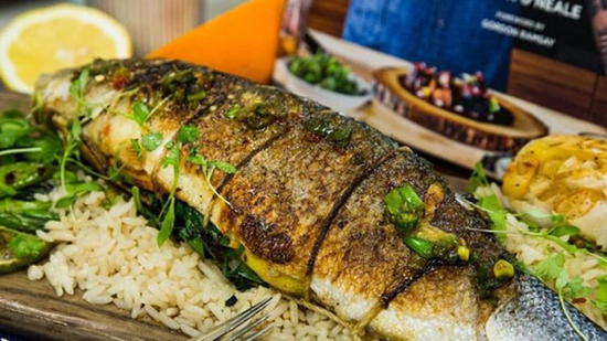 طرز تهیه‌ی ماهی شکم‌پر؛ خوشمزه و مجلسی