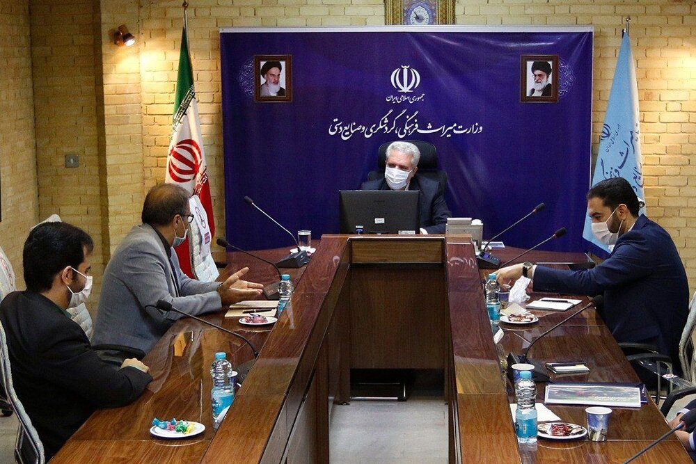 جلسه سرپرست اتومبیلرانی با وزیر گردشگری برای “رفع سوءتفاهم ها”