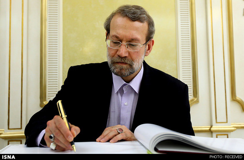 پیام تسلیت لاریجانی در پی درگذشت والده آیت الله یثربی کاشانی