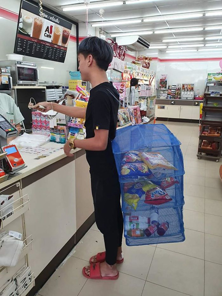 جایگزین‌های عجیب و خنده‌دار تایلندی‌ها برای کیسه‌های پلاستیکی