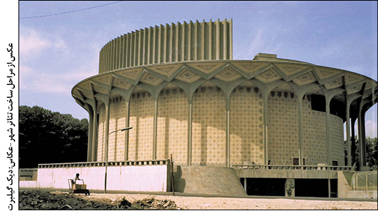 یک کافه، یک شهر، یک عالمه عشقِ نمایش