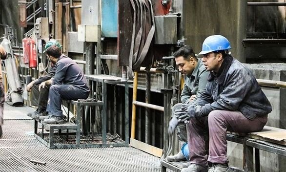 هوای کارگران را در این شرایط سخت داشته باشیم