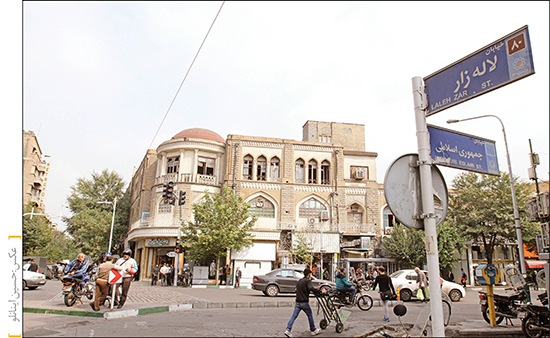 خیابان‌هایی علیه تغییرات تاریخی؛ از لاله‌زار تا باب همایون