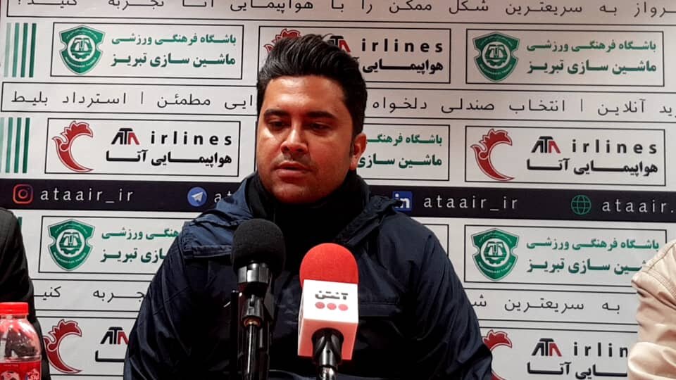 اخباری: باید هوشیارانه مقابل فولاد بازی کنیم