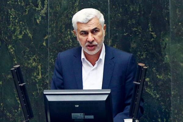 واردات موز و انبه در ازای صادرات سیب درختی