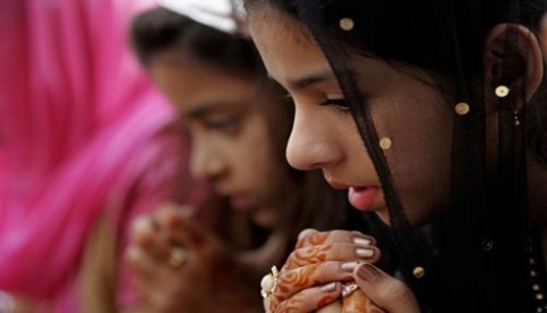 توجه دولت سیزدهم به کاهش “کودک همسری”/لزوم شناخت ماهیت طوایفی که کودک همسری در آنها رواج دارد