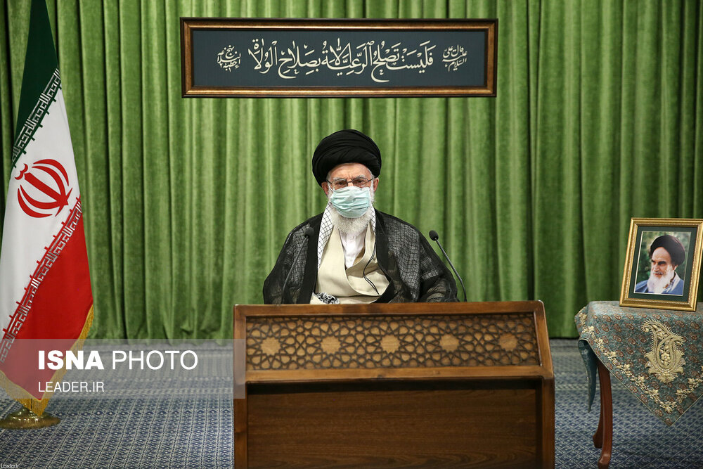 آغاز سخنرانی حضرت آیت الله خامنه ای در سالگرد رحلت امام (ره)