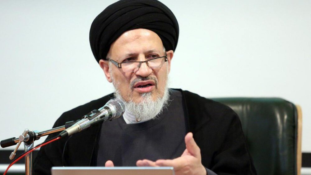 آشنایی با سبک زندگی تمدن‌ساز رضوی نقطه آرمانی دهه کرامت است
