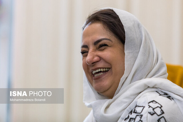 مادری برای دخترانی که معنی «تولد» را نمی‌دانستند