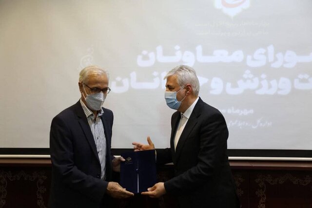 چهره روز؛ دکتر بیژن