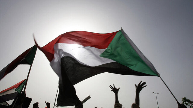 تدابیر امنیتی در سودان و اعلام تعطیل رسمی همزمان با تظاهرات میلیونی امروز/واکنش آمریکا