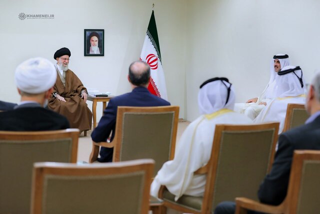امیر قطر با رهبر انقلاب دیدار کرد