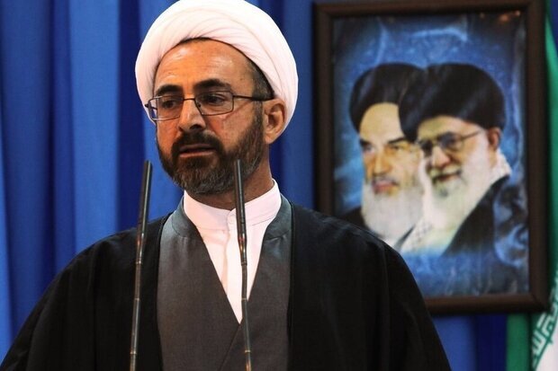 تاکید امام جمعه ایلام بر اندیشیدن تمهیدات لازم برای اربعین حسینی در مرز مهران